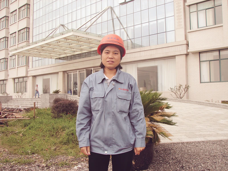 【人物志】忠誠贏得信賴，認真屢獲好評──記海新項目部材料會計繆美紅