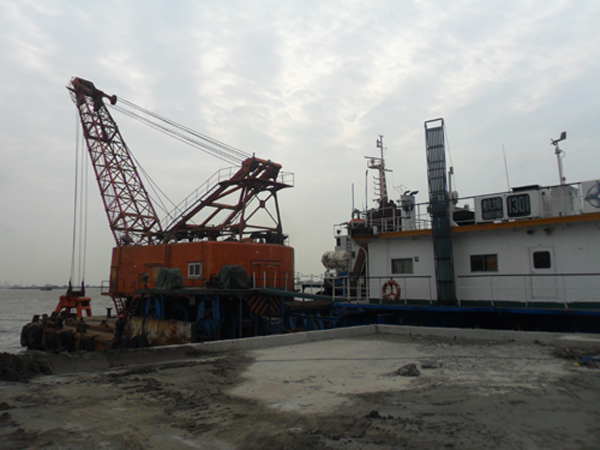 航揚1301投入江蘇南通電廠循環水取水工程