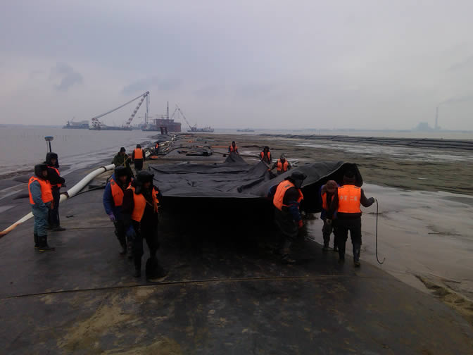 滬通鐵路長江大橋HTQ-1標(biāo)臨時工程記實報告